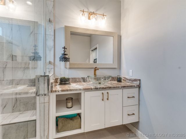 17243 S 21st East Avenue, Mounds, OK 74047