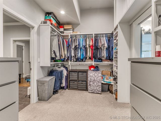 17243 S 21st East Avenue, Mounds, OK 74047