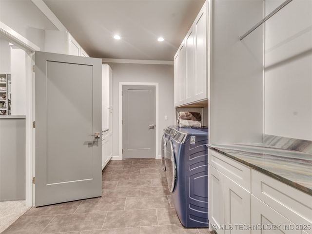 17243 S 21st East Avenue, Mounds, OK 74047