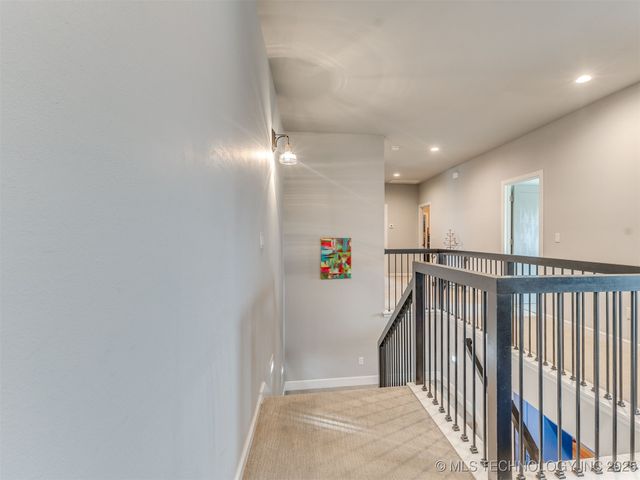 17243 S 21st East Avenue, Mounds, OK 74047