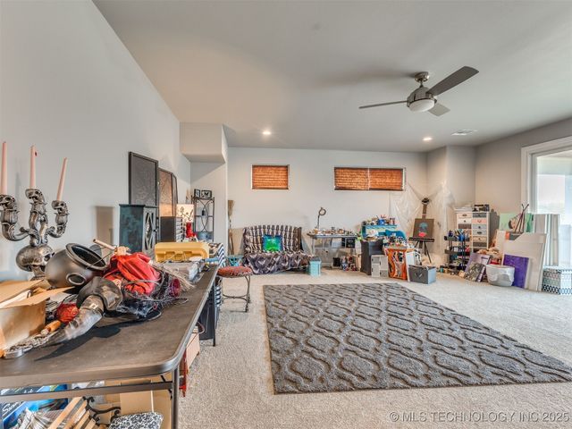 17243 S 21st East Avenue, Mounds, OK 74047