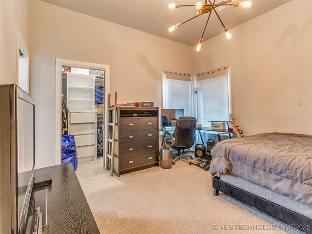 17243 S 21st East Avenue, Mounds, OK 74047