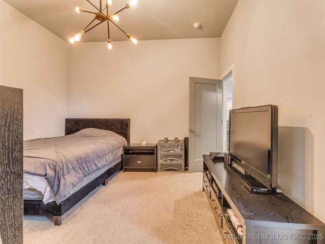 17243 S 21st East Avenue, Mounds, OK 74047