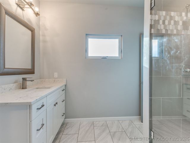 17243 S 21st East Avenue, Mounds, OK 74047