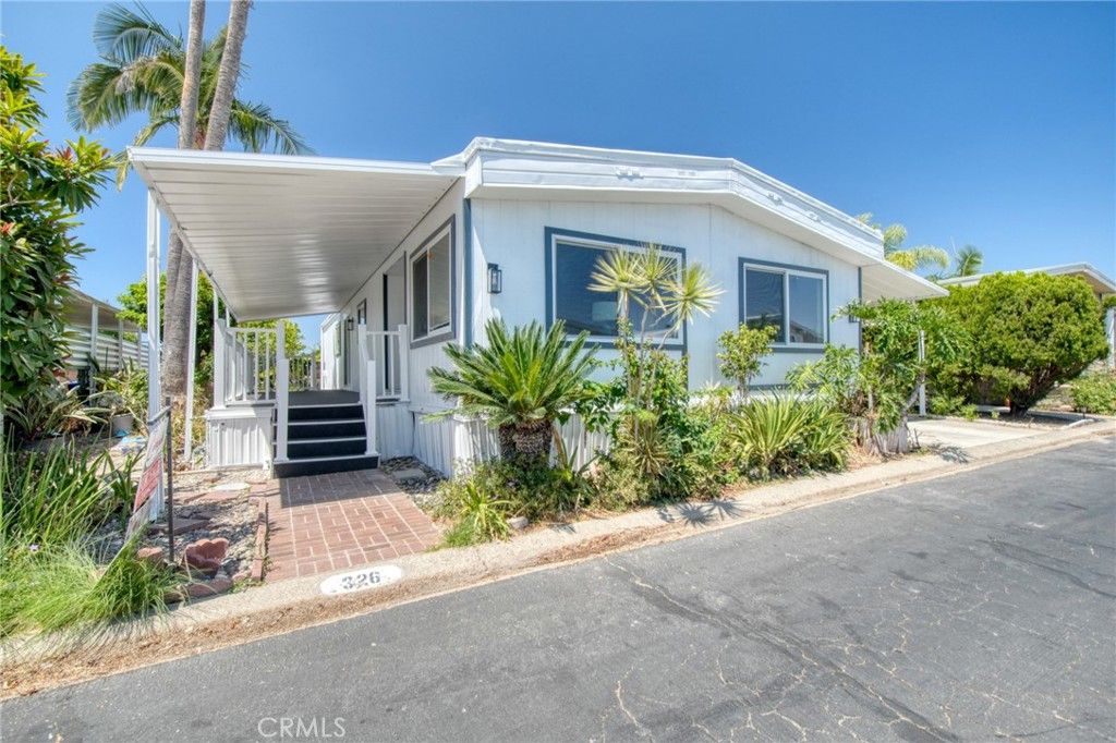 24921 Muirlands Boulevard 326, Lake Forest, CA 92630 — exterior