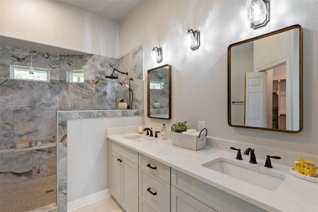 221 Chaparral RD, Georgetown, TX 78628