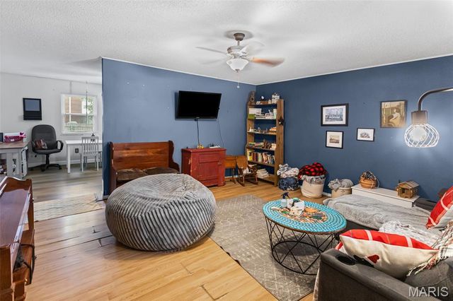 429 Orchard Court, Troy, IL 62294