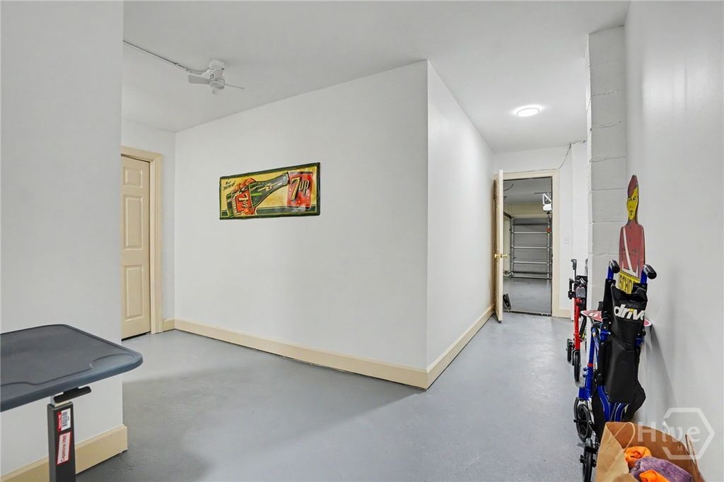 Image 31 of property listing at 2 Fat Friars Retreat, Savannah, GA 31411