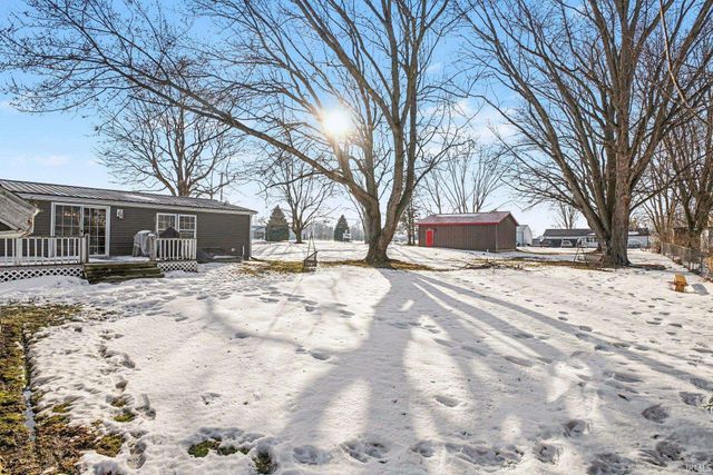 100 W Dutch Street, Wolcottville, IN 46795