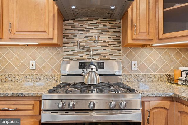 201 BEACHSIDE DR, Stevensville, MD 21666