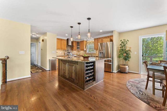 201 BEACHSIDE DR, Stevensville, MD 21666
