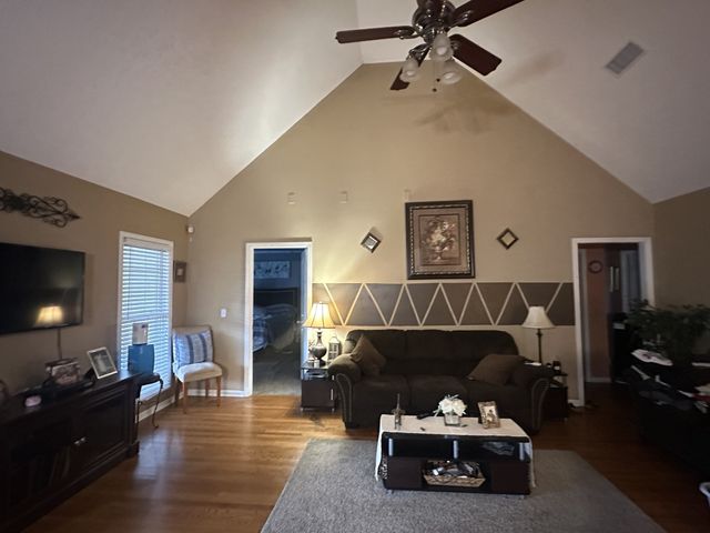 153 Foxrun, Springfield, TN 37172