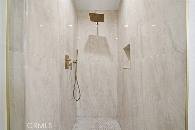 12952 Elkwood, North Hollywood (los Angeles), CA 91605