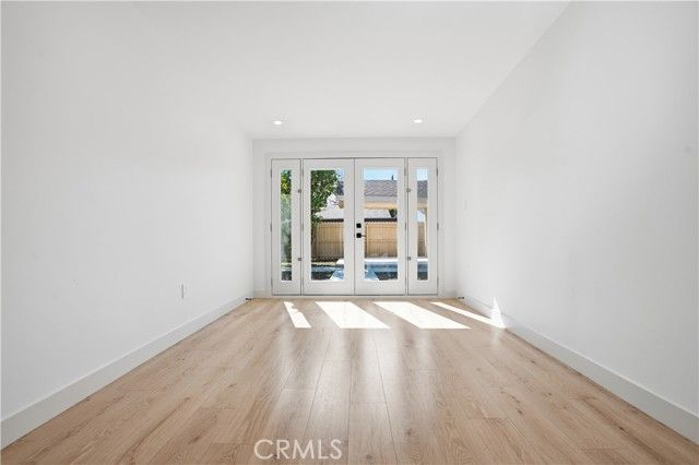 12952 Elkwood, North Hollywood (los Angeles), CA 91605