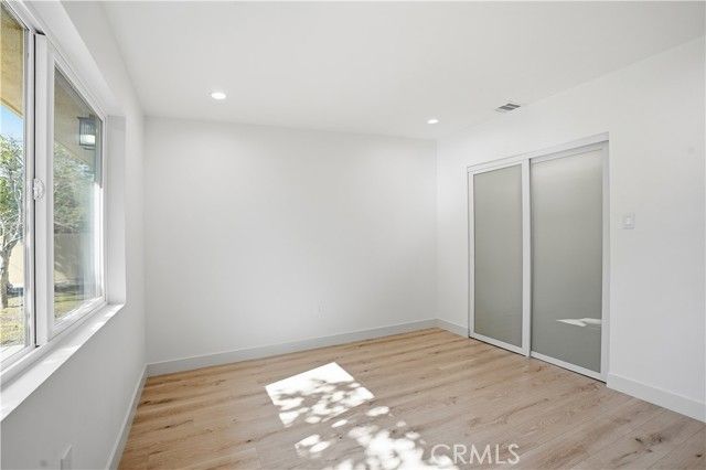 12952 Elkwood, North Hollywood (los Angeles), CA 91605