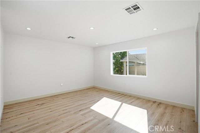 12952 Elkwood, North Hollywood (los Angeles), CA 91605