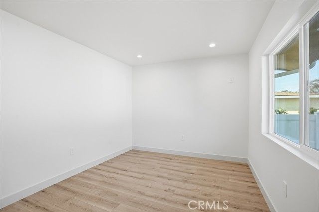 12952 Elkwood, North Hollywood (los Angeles), CA 91605