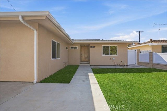 12952 Elkwood, North Hollywood (los Angeles), CA 91605