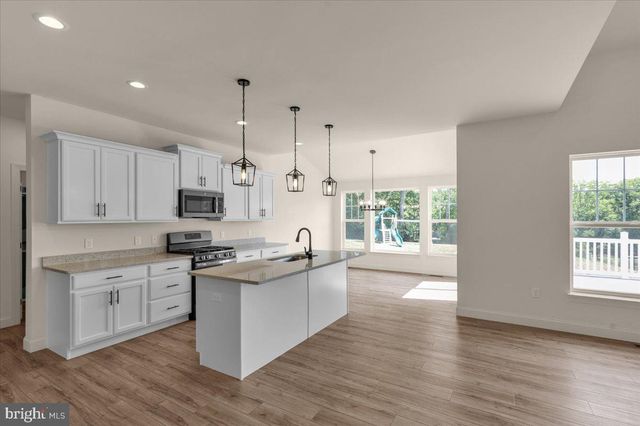 331 CHATSWORTH CT, Reading, PA 19608