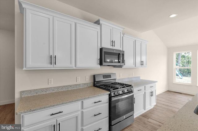 331 CHATSWORTH CT, Reading, PA 19608