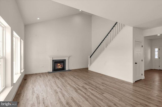 331 CHATSWORTH CT, Reading, PA 19608