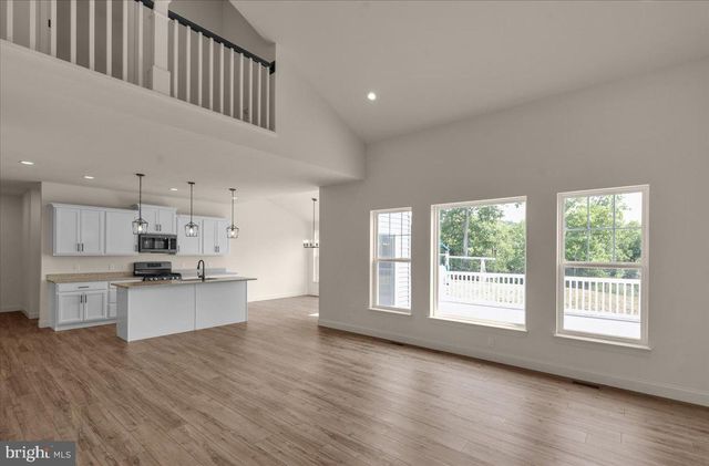 331 CHATSWORTH CT, Reading, PA 19608