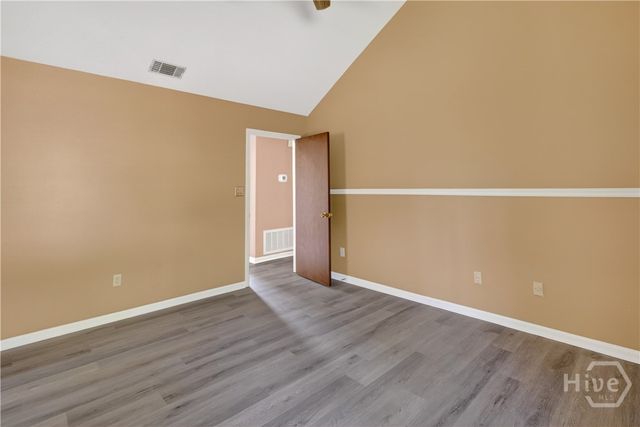 6 N Nicholson Circle, Savannah, GA 31419