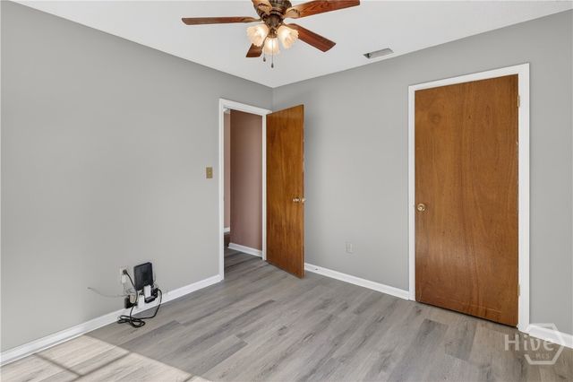 6 N Nicholson Circle, Savannah, GA 31419