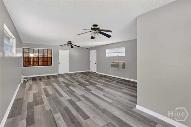 6 N Nicholson Circle, Savannah, GA 31419
