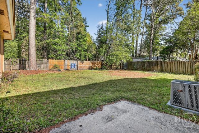 6 N Nicholson Circle, Savannah, GA 31419