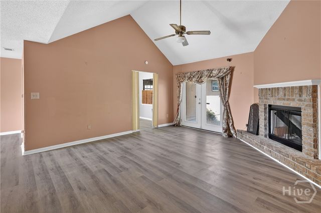 6 N Nicholson Circle, Savannah, GA 31419