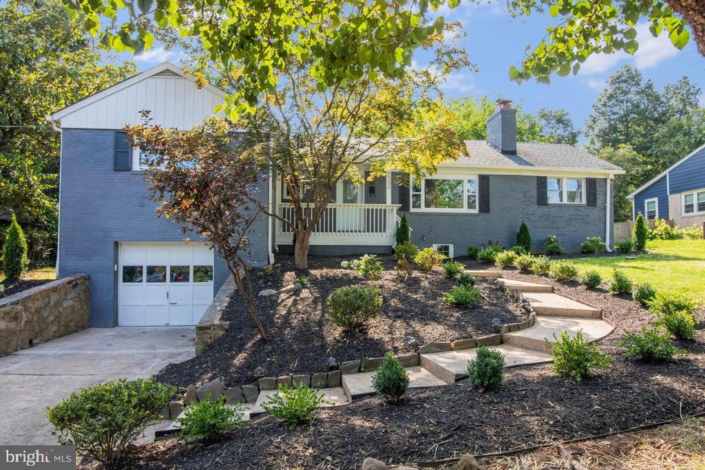 6502 FORT HUNT RD, Alexandria, VA 22307