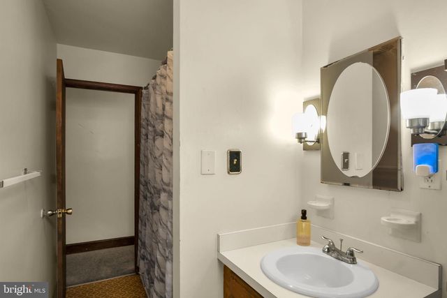 1937 ZARKER ST, Harrisburg, PA 17104