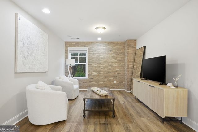 360 Wagon Way, Alpharetta, GA 30009