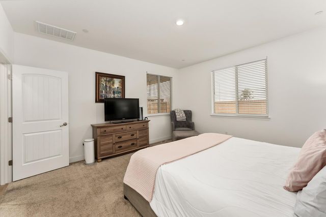 7773 Shattuck Ct, Antelope, CA 95843