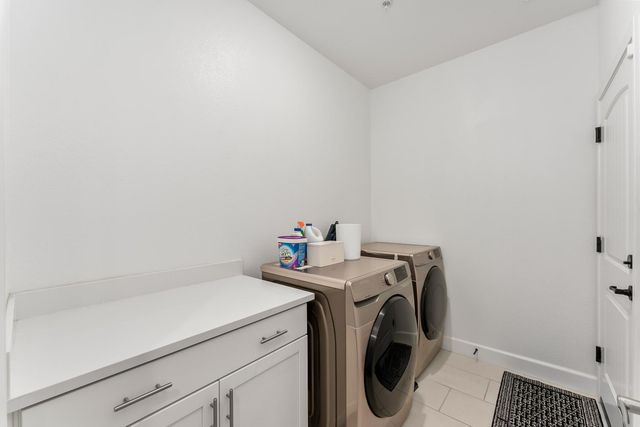 7773 Shattuck Ct, Antelope, CA 95843