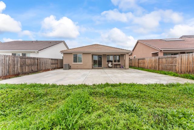 7773 Shattuck Ct, Antelope, CA 95843