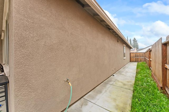 7773 Shattuck Ct, Antelope, CA 95843