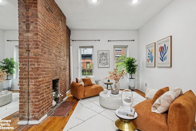 317 E 73RD Street 5FE, New York City, NY 10021