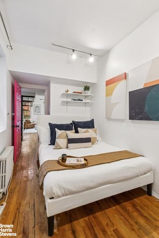 317 E 73RD Street 5FE, New York City, NY 10021