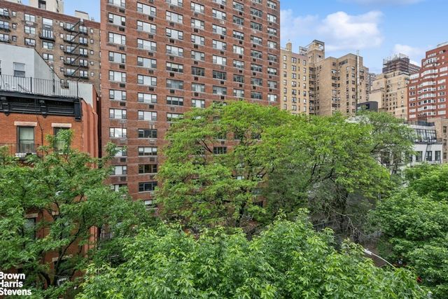 317 E 73RD Street 5FE, New York City, NY 10021