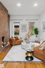 317 E 73RD Street 5FE, New York City, NY 10021