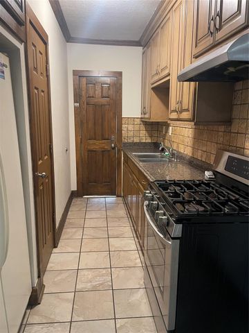 1212 Layton Drive, Baytown, TX 77520