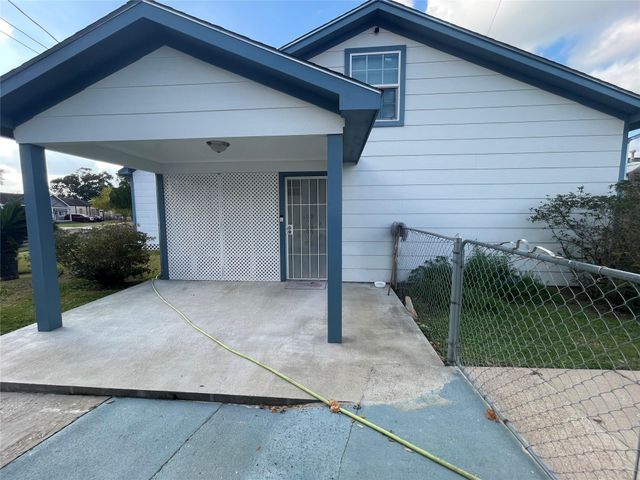 1212 Layton Drive, Baytown, TX 77520