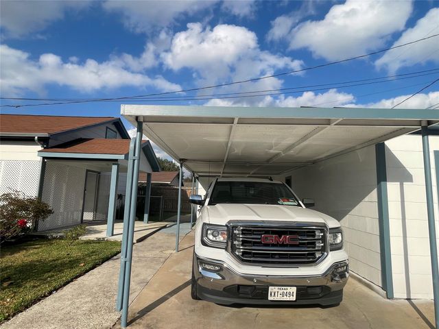 1212 Layton Drive, Baytown, TX 77520