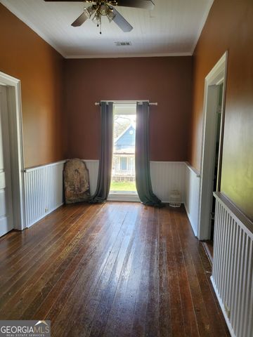 128 College Street NE, Parrott, GA 39877