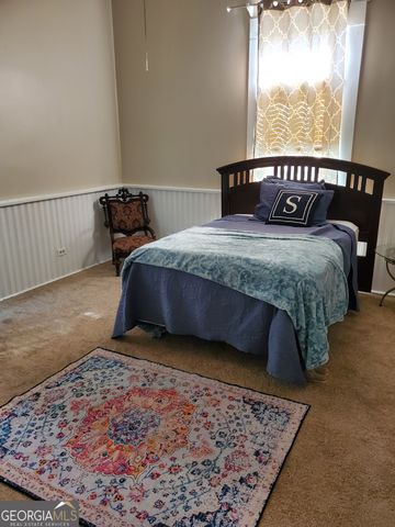 128 College Street NE, Parrott, GA 39877