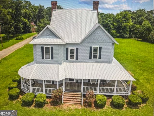 128 College Street NE, Parrott, GA 39877