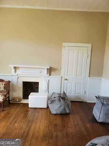 128 College Street NE, Parrott, GA 39877