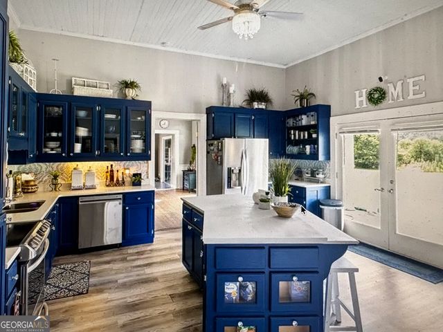 128 College Street NE, Parrott, GA 39877